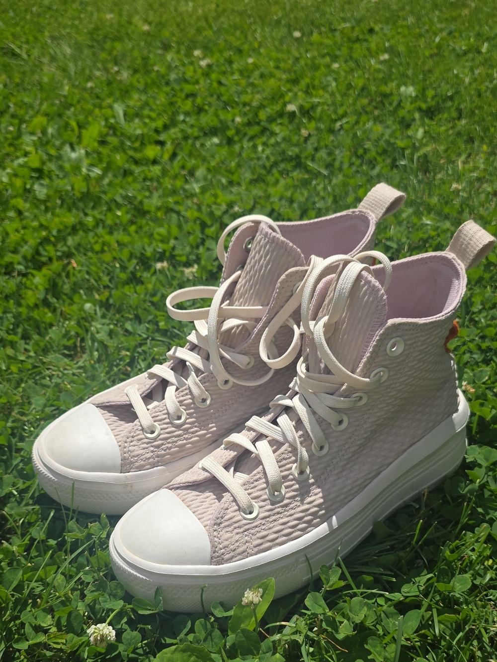 Women's High-Top CONVERSE  Sneakers in Light Pinkand Tan